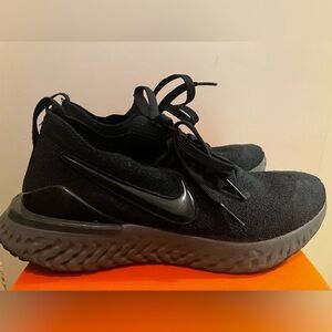 NIKE EPIC REACT FLYKNIT 2